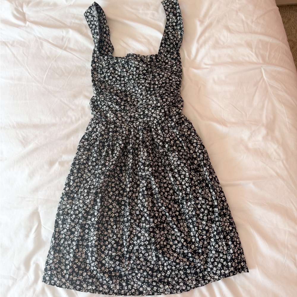 Altar’d State Black And White Floral Pleated Mini Dress Size XS